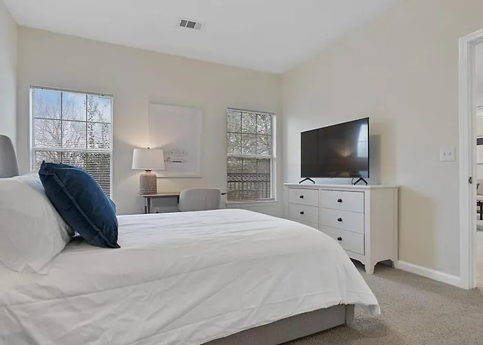 Landing Modern With Amazing Amenities